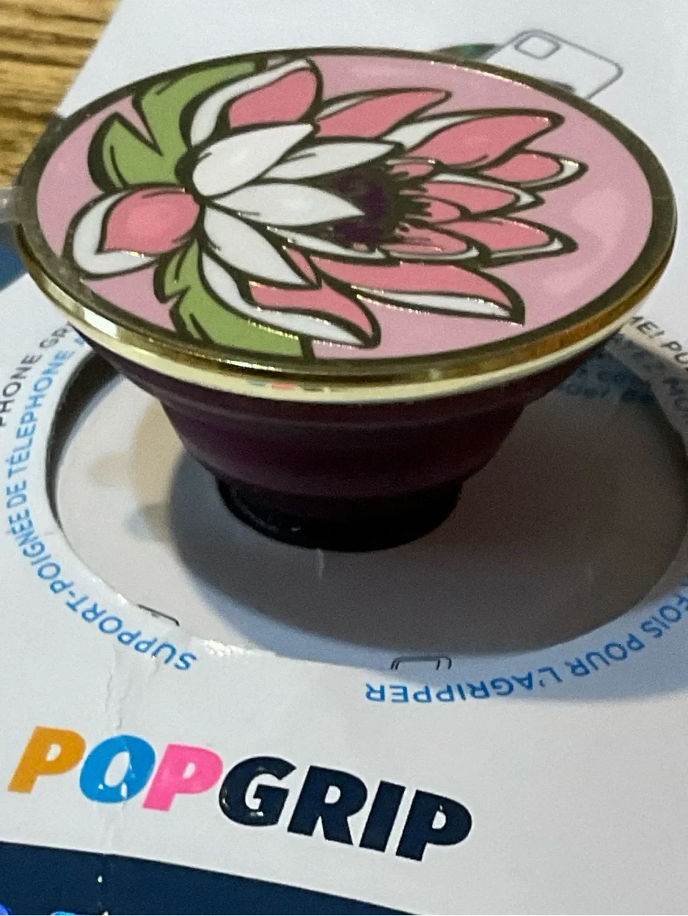 NWT Popsockets Phone Accessory, gold detailed lily pad, plum colored base.